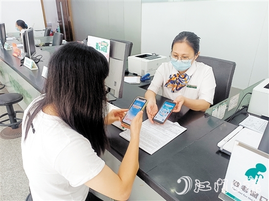 一些市場占有率高的熱門產(chǎn)品受到市民關(guān)注。