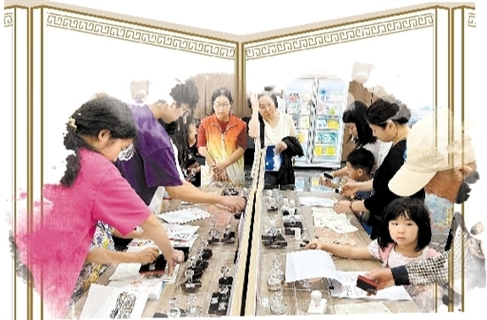 “蓋章打卡式旅游”成為市民新玩法。