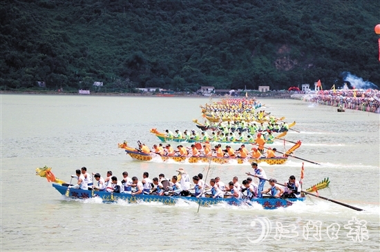 據(jù)史料記載，下川島海上龍舟賽已有115年歷史。