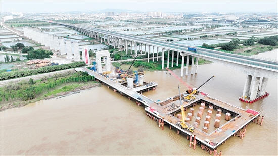 深江鐵路建設(shè)全面提速，自江門站出發(fā)，將可實現(xiàn)1小時內(nèi)通達(dá)深圳。