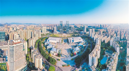 美麗的僑都江門(mén)，熱烈歡迎全世界的賓客前來(lái)旅游、投資。