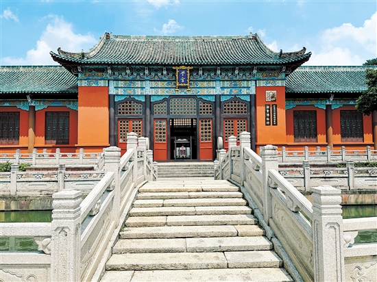 新會學(xué)宮。