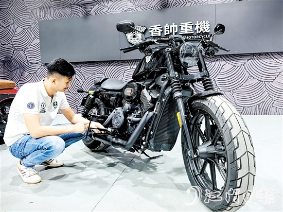 在一次次拆解組裝中，喻廣正對巡航摩托車的理解不斷加深。