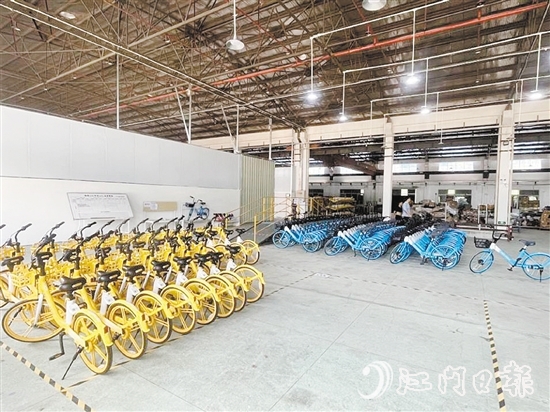 從“低效用地”到“鳳凰落地”，今年7月9日，位于鶴城工業(yè)二區(qū)的廣東粵鳳車業(yè)有限公司正式投產(chǎn)。