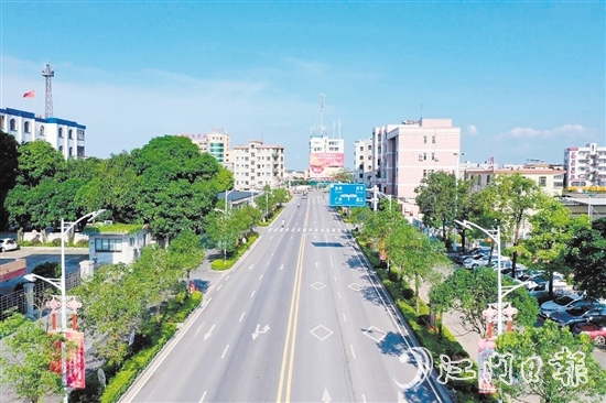 址山鎮(zhèn)全力推進(jìn)“百千萬工程”，扎實(shí)推進(jìn)典型鎮(zhèn)、村培育。