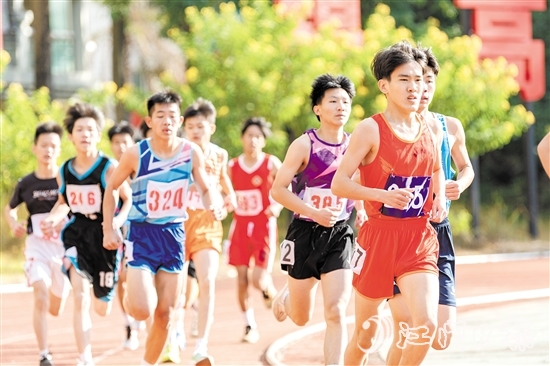運(yùn)動(dòng)員們賽出風(fēng)格、賽出水平。