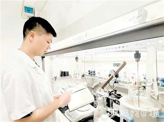 華南理工大學與鶴山吉美幫新材料共建聯(lián)合研發(fā)中心，助力企業(yè)成功通過2024年廣東省博士工作站新設站認定。