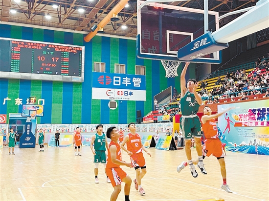 2024年廣東省“百縣千鎮(zhèn)萬村”系列賽萬村籃球賽決賽現(xiàn)場。