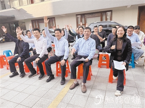 麻三村開展“百千萬(wàn)工程”知識(shí)有獎(jiǎng)問答活動(dòng)，幫助村民更清晰地了解惠民政策。