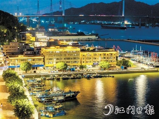 美麗、富饒、繁榮的崖門(mén)漁港正蓄勢(shì)騰飛。