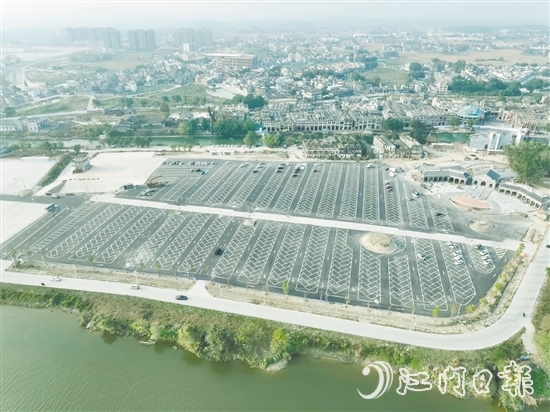 兩個停車場項目將為游客提供5500個停車位，有效緩解景區(qū)“停車難”。