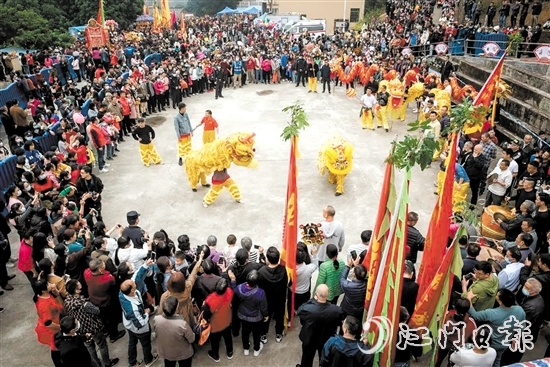燒炮廟會是傳統(tǒng)民俗活動，往年燒炮廟會活動現(xiàn)場人氣高漲。