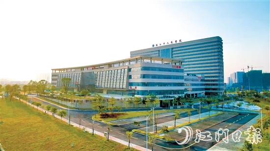 鶴山全力保障民生領(lǐng)域重點項目建設(shè)，圖為鶴山市人民醫(yī)院新院區(qū)。