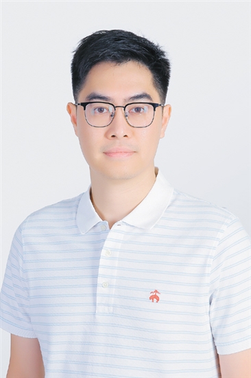 龍溪湖講堂學(xué)員、廣東華藝衛(wèi)浴實業(yè)有限公司總裁馮育羨
