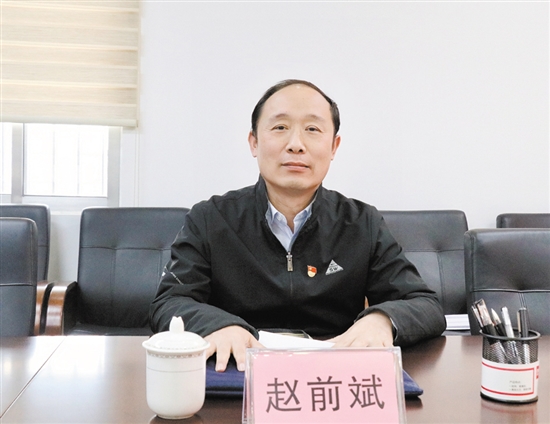 市統(tǒng)計局黨組成員、二級調(diào)研員趙前斌