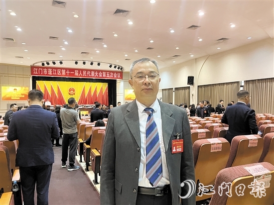 蓬江區(qū)人大代表，廣東省科學(xué)院江門產(chǎn)業(yè)技術(shù)研究院有限公司院長、總經(jīng)理林展江