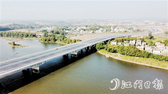 縣道X557橋牛線煥然一新，助推農(nóng)文旅融合發(fā)展。
