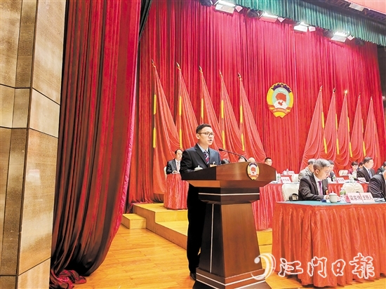 民建新會(huì)區(qū)委員會(huì)代表林振慶。