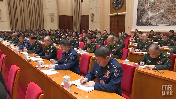 △2025年3月7日，解放軍和武警部隊代表團全體會議現(xiàn)場。