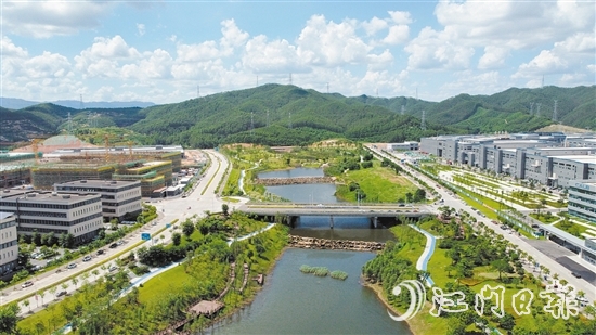 新會智造產(chǎn)業(yè)園鳳山湖園區(qū)。