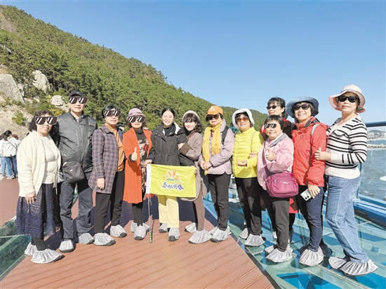 江門春秋國(guó)旅致力于為游客提供“5A級(jí)出游服務(wù)”。