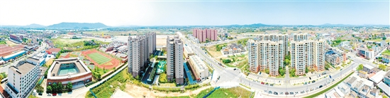 赤坎鎮(zhèn)中心全景。