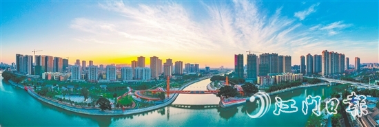 江海街道正全力構(gòu)建“總部商貿(mào)、城市中心”經(jīng)濟發(fā)展格局。圖為下沙公園。付師華