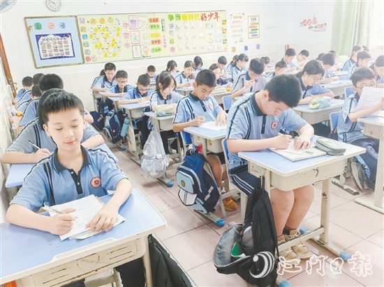 振華學(xué)校舉辦的讀書月活動，以“趣味競賽”的方式，幫助學(xué)生檢驗(yàn)學(xué)習(xí)成果。