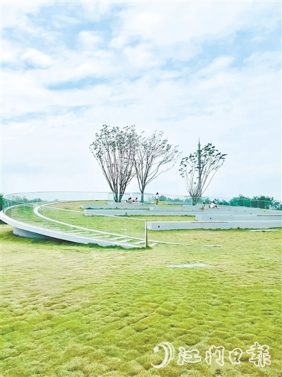 銀湖灣劇場(chǎng)公園讓人與大自然親密接觸。