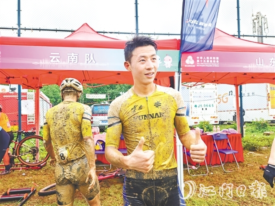 測試賽中，云南省代表隊(duì)選手袁金偉獲得男子組冠軍，為賽道和恩平辦賽能力點(diǎn)贊。
