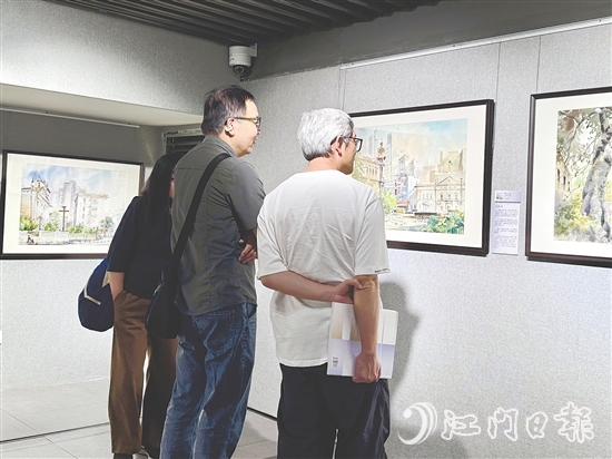 展覽吸引了不少市民前來(lái)參觀。