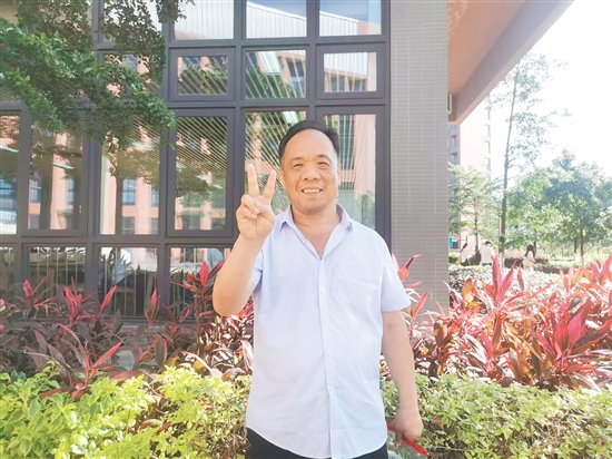 60歲的盧澤安順利完成了他人生中的第二次高考。