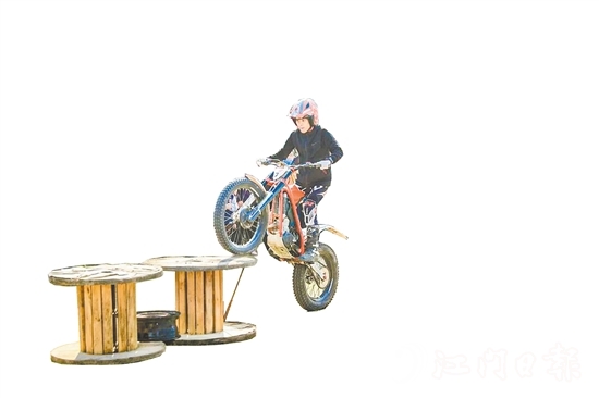 鶴山市已成功舉辦七屆“鶴騎士”機(jī)車節(jié)活動。鶴山宣傳部供圖