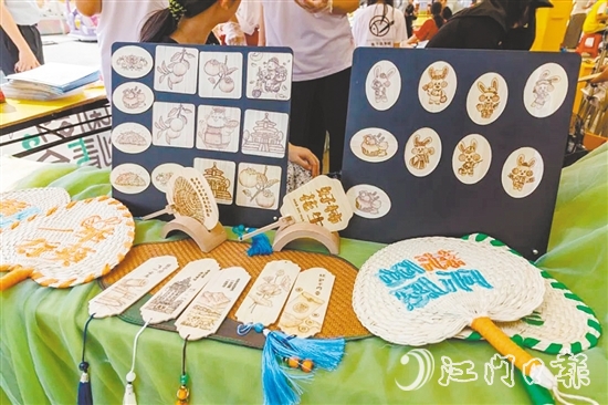 新會葵藝文創(chuàng)產(chǎn)品讓傳統(tǒng)文化煥發(fā)活力。