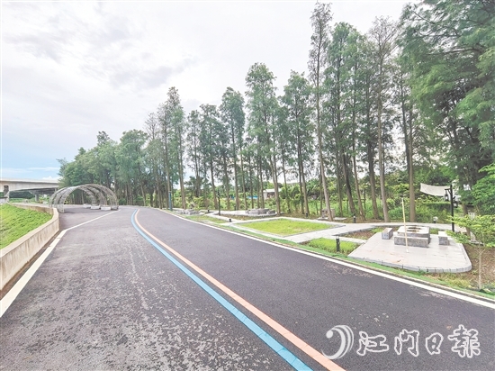 下沙河綜合治理工程成效初顯，河岸環(huán)境升級(jí)，成為村民休閑娛樂(lè)的好地方。