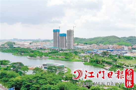 園山湖景色優(yōu)美。