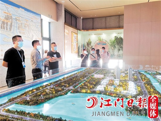 業(yè)內(nèi)人士預(yù)測國慶黃金周樓市將熱鬧起來。