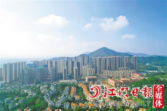 群華路板塊樓盤林立。