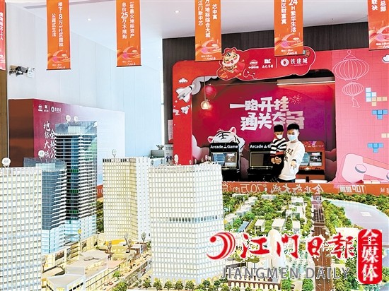 春節(jié)期間，房企做足準(zhǔn)備，迎接購(gòu)房者的到來(lái)。