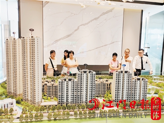 7月全市一手住宅成交2216套，環(huán)比、同比均有下跌。