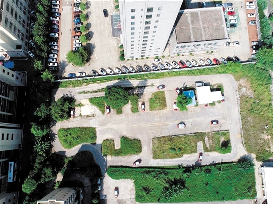 雙龍大道與勝利北路交叉口東側(cè)地塊實景圖。