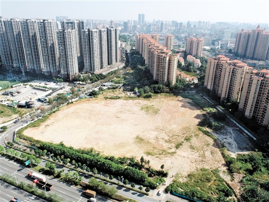 根據(jù)規(guī)劃條件，江門市JCR2024-199（蓬江27）號地容積率低于或者等于1.5，未來或?qū)⒔ㄔ旄叨俗≌瑓^(qū)。