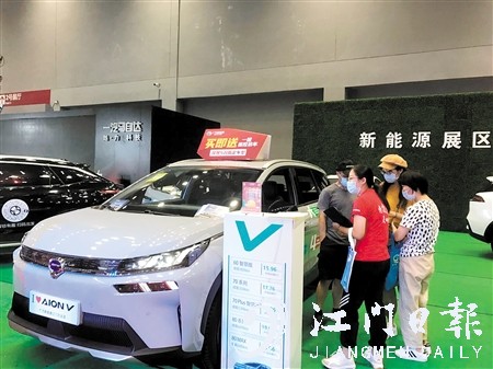 業(yè)內(nèi)人士建議，想買車的消費者盡早下訂。