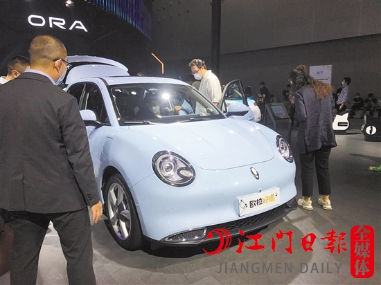 預(yù)算充足的情況下，選擇新車最好。