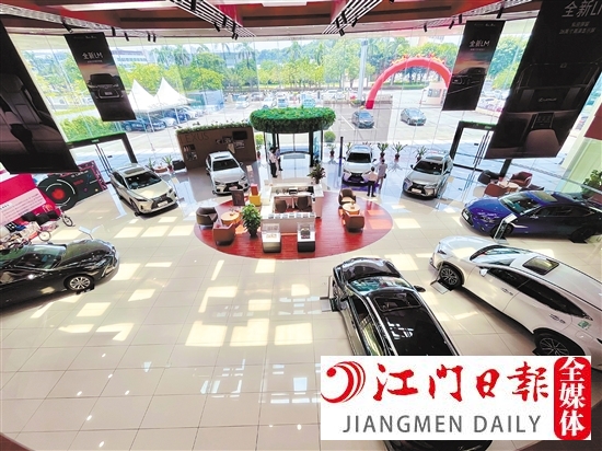雷克薩斯江門元泰通4S店重裝開業(yè)，整體變得更優(yōu)雅別致。
