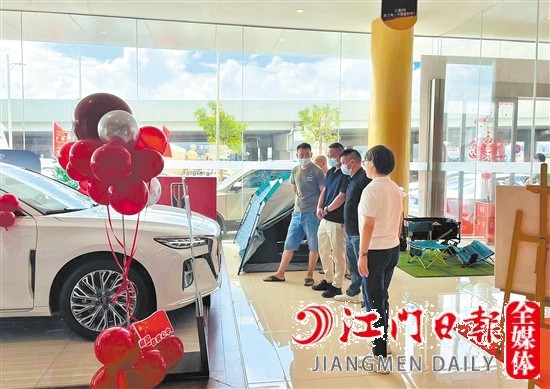 國(guó)產(chǎn)車越來(lái)越受江門消費(fèi)者青睞。